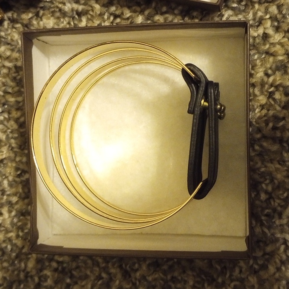 Bracelet - Picture 2 of 4